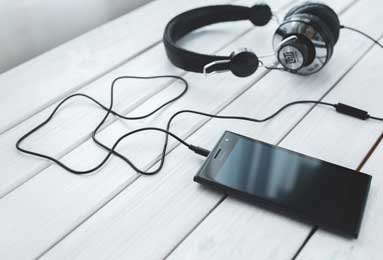 阿森纳、皇马、巴萨、拜仁等俱乐部有意科法内